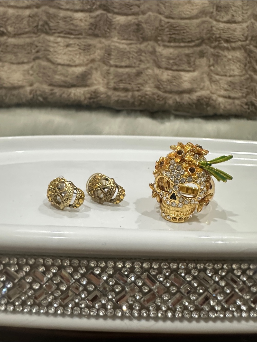 SWAROVSKI crystal Skull with flowers Green Leaf Accent and Matching Studs